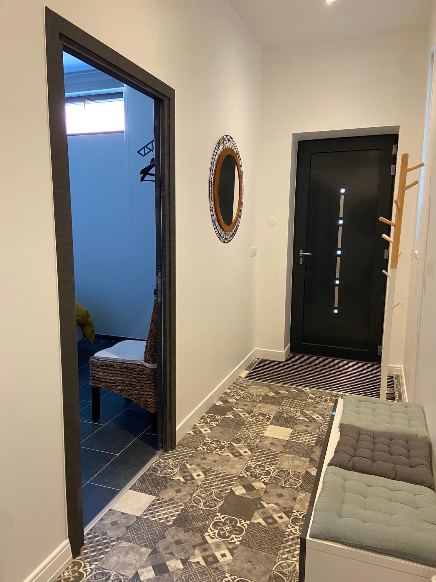 Chambre Tout Confort Avec Commodites Espace Repas Wifi Parking Вимере Екстериор снимка